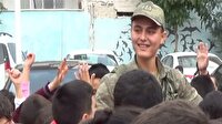 Öğrenciler Mehmetçik'i bu tezahüratla karşıladı