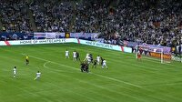 Kullandığı frikik ile kaleciyi böyle avladı!