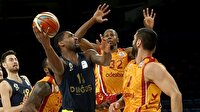 Galatasaray-Fenerbahçe: 62-83
