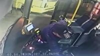 Halk otobüsünde hırsızlık kamerada