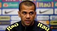 Dani Alves: Gabriel Jesus yeni Ronaldo