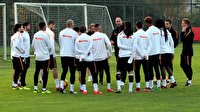 Galatasaray'da üç isim için sarı kart alarmı