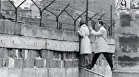 Berlin’de gri
bir duvar