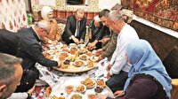 Yer sofrasında iftar