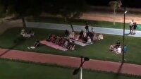 İzmir'de namaz kılanlara öfke kusan adam!