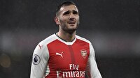 Lucas Perez Premier Lig'de kaldı