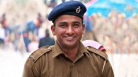Hindistan’da polislere talimat: Az gülün