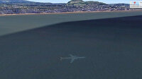 Su altında kalan uçak Google Earth' e takıldı
