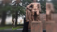 Birileri provokasyon peşinde: Atatürk anıtına baltayla saldırdı