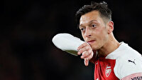 Mesut Özil haftalık 1 milyon sterlinlik teklifi reddetti