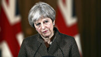 Theresa May'e Brexit oylaması öncesi Parlamento'dan darbe