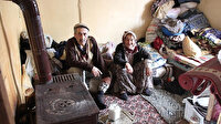 Yaşlı kardeşler barakada yaşam mücadelesi veriyor