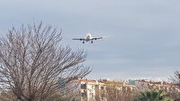 Rüzgar uçakları beşik gibi salladı