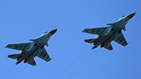 Rusya'da savaş uçakları havada çarpıştı