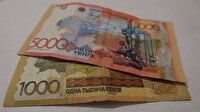 Kazaklar banknotları sadece ana dillerinde basacak