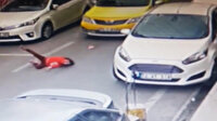 Taksinin kız çocuğuna çarpma anı kamerada