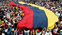 Venezuela’da muhalefet de iktidar da sokakta