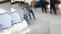 Elini kolunu sallayarak motosikleti böyle çaldı