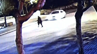 Otomobilin çarptığı yaşlı adam böyle savruldu