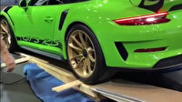 Porsche 911 GT3'ü takozun üzerinden düşürdü