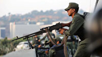 Venezuela'da darbeciler bir albayı boynundan vurarak yaraladı