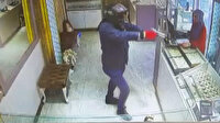 Bomba süsü verdiği paketle kuyumcuyu soydu