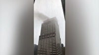 Manhattan'da binanın üzerine helikopter düştü