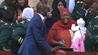 Kenya'da Meclise 5 aylık bebeğiyle gelen Milletvekili zorla çıkarıldı