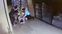 Servis sürücüsünü sopayla döverek hastanelik ettiler