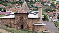 710 yıl boyunca dönen denge sütununu deprem durdurdu