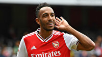 Arsenal'de Xhaka'nın yerine kaptanlığa Aubameyang getirildi