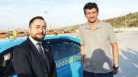 Taksiciden örnek davranış