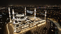 Mevlit Kandili münasebetiyle dolan Çamlıca Camii havadan görüntülendi