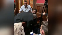 Oxford Üniversitesinde büyük rezalet: Görme engelli Afrikalı öğrenciyi salondan attılar