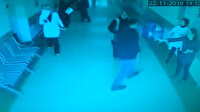 Eşine bağırdığını iddia ettiği doktorun odasını basan şahıs kamerada