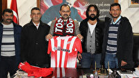 Hem belediye başkanı hem futbolcu