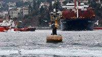 İstanbul Boğazı'nda karaya oturan yük gemisi kurtarıldı