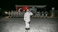 Sınırda görevli Mehmetçik yeni yılı ailelerinden uzakta nöbette karşılıyor