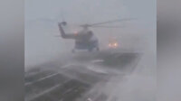 Fırtınaya yakalanan helikopter otoyola acil iniş yaptı