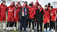 Fenomen simitçi 'sabaha kadar buradayız Ahmet' Sivasspor idmanında