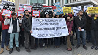 Üniversite öğrencileri İBB önünde ulaşım zamlarını protesto etti