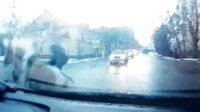 Rusya'da at ile otomobil çarpıştı