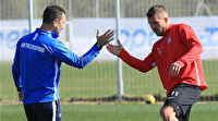 Takım izinde Podolski idmanda