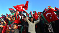 Libyalılar devrimin 9'uncu yılını Türk bayraklarıyla kutladı