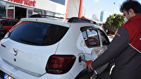 Petrol fiyatları düştü sürücülerin yüzü güldü