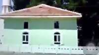 Sivaslı muhtar dışarıya çıkanlara cami hoparlöründen isyan etti: Yeter ya!