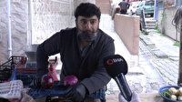 Lahanadan maske yaparak koronavirüse önlem aldı