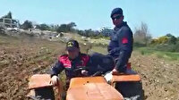 Jandarma yorulan çiftçinin tarlasını sürdü