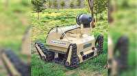 ‘Cemil Robot’ göreve hazır: Koronavirüse karşı ilaç püskürtüyor, ışıklarıyla ortamı temizliyor, yemek ve ilaç servisi bile yapabiliyor