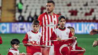 Podolski'den çocuklara: Yıldız bir kere kayar ve onu yakalamalısınız